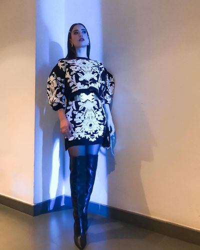 Hazal Kaya seksi ifşa fotoğrafı 396