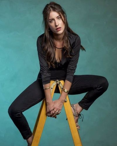 Hazal Kaya seksi ifşa fotoğrafı 411