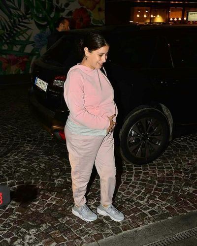 Hazal Kaya seksi ifşa fotoğrafı 442