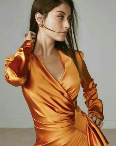 Hazal Kaya seksi ifşa fotoğrafı 453