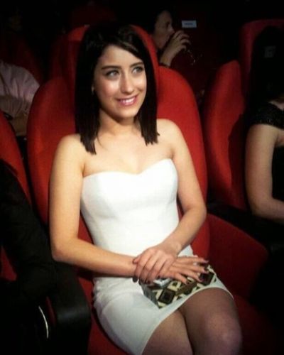 Hazal Kaya seksi ifşa fotoğrafı 459