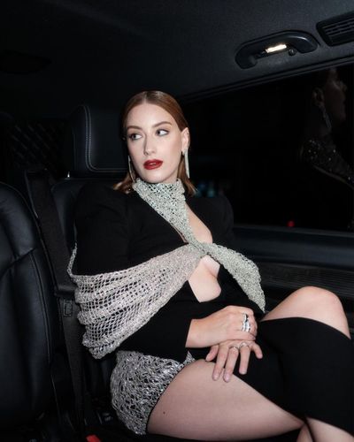 Hazal Kaya seksi ifşa fotoğrafı 93