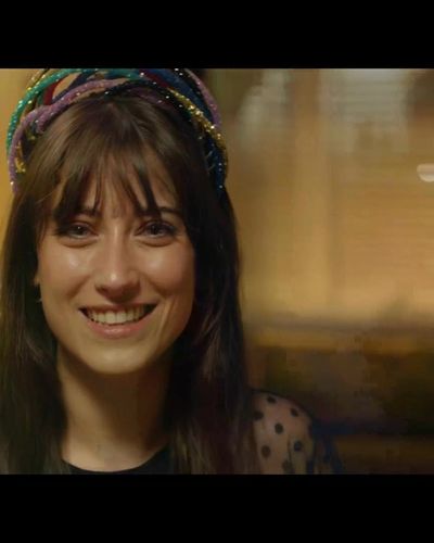 Hazal Kaya seksi ifşa fotoğrafı 27 — Benden Ne Olur (2022)