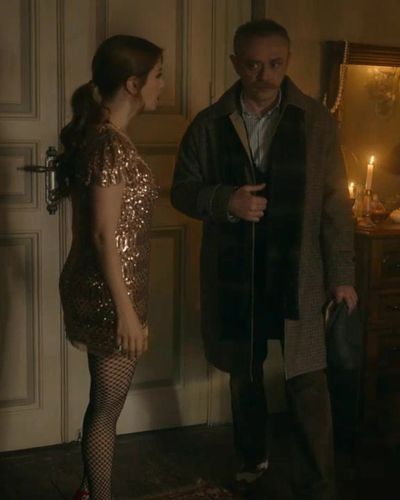 Hazal Kaya seksi ifşa fotoğrafı 7 — Pera Palas'ta Gece Yarısı (2022)