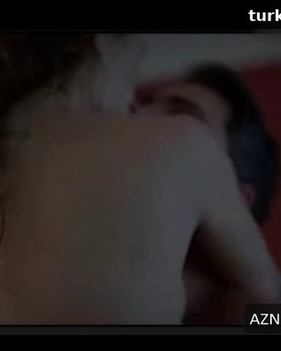 Hazal Türesan seksi ifşa fotoğrafı 25 — Tam Bir Centilmen (2024)