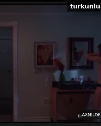 Hazal Türesan seksi ifşa fotoğrafı 6 — Tam Bir Centilmen (2024)