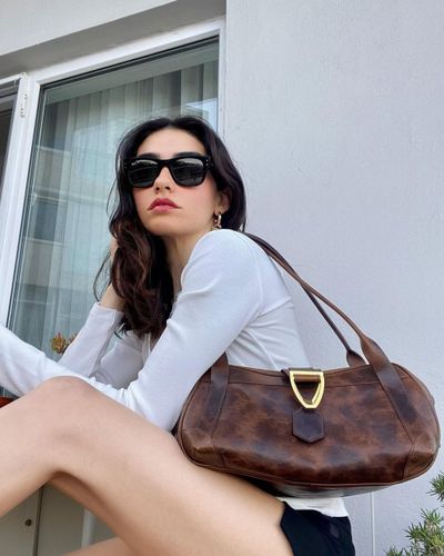 Hazar Erguclu seksi ifşa fotoğrafı 159
