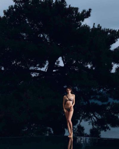 Hazar Erguclu seksi ifşa fotoğrafı 162