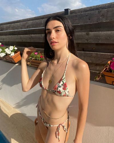 Hazar Erguclu seksi ifşa fotoğrafı 176
