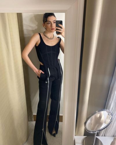 Hazar Erguclu seksi ifşa fotoğrafı 227