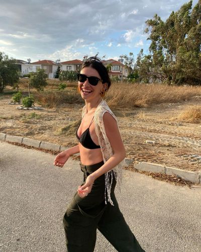 Hazar Erguclu seksi ifşa fotoğrafı 230