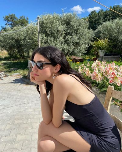 Hazar Erguclu seksi ifşa fotoğrafı 237