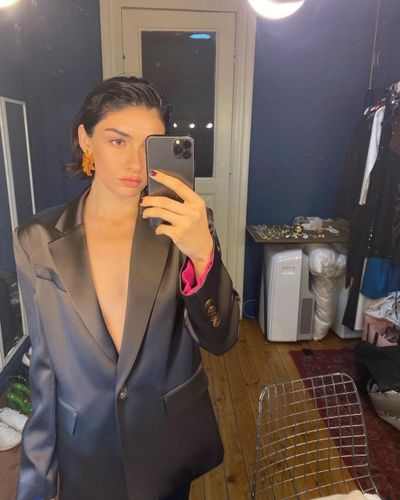 Hazar Erguclu seksi ifşa fotoğrafı 253