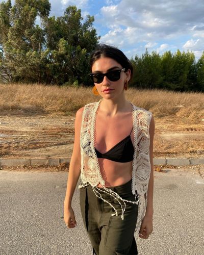 Hazar Erguclu seksi ifşa fotoğrafı 256