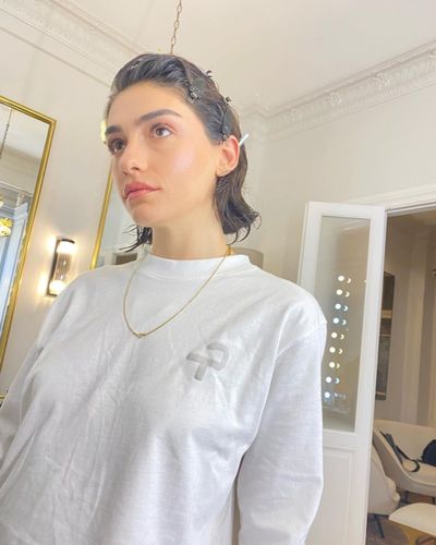 Hazar Erguclu seksi ifşa fotoğrafı 315
