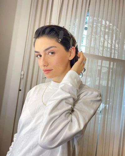 Hazar Erguclu seksi ifşa fotoğrafı 323