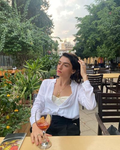 Hazar Erguclu seksi ifşa fotoğrafı 324