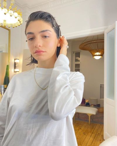 Hazar Erguclu seksi ifşa fotoğrafı 338