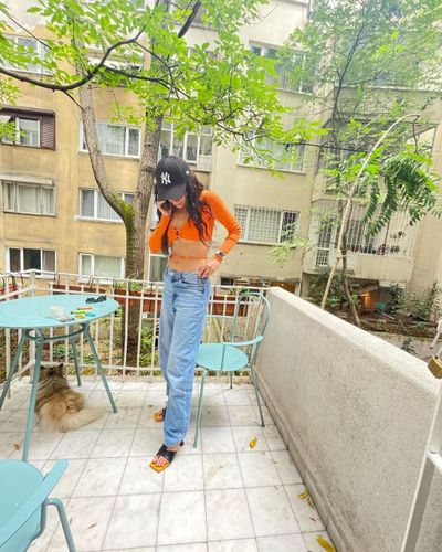 Hazar Erguclu seksi ifşa fotoğrafı 352
