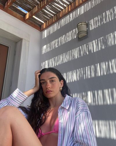Hazar Erguclu seksi ifşa fotoğrafı 356