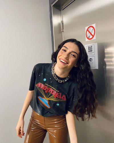 Hazar Erguclu seksi ifşa fotoğrafı 391