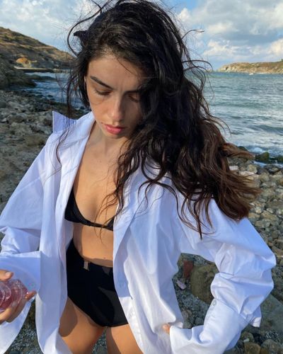 Hazar Erguclu seksi ifşa fotoğrafı 393