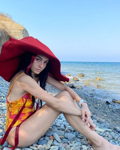 Hazar Erguclu seksi ifşa fotoğrafı 403