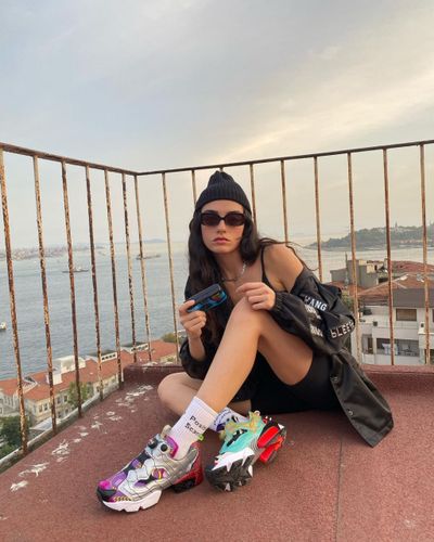 Hazar Erguclu seksi ifşa fotoğrafı 407