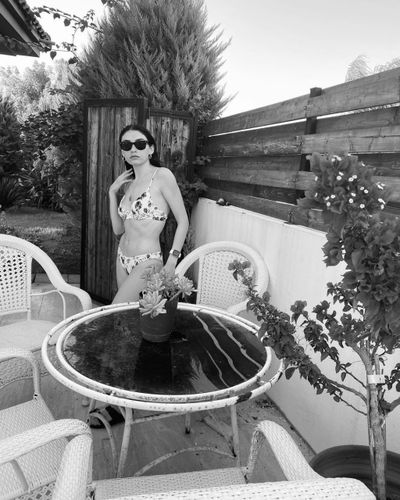 Hazar Erguclu seksi ifşa fotoğrafı 431