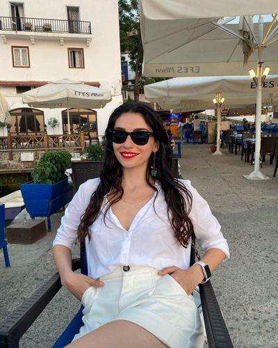 Hazar Erguclu seksi ifşa fotoğrafı 436
