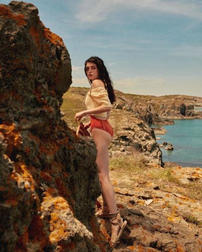 Hazar Erguclu seksi ifşa fotoğrafı 444