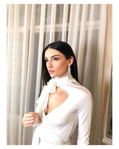 Hazar Erguclu seksi ifşa fotoğrafı 475
