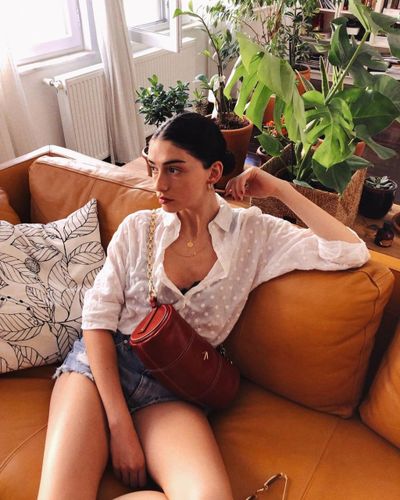 Hazar Erguclu seksi ifşa fotoğrafı 476