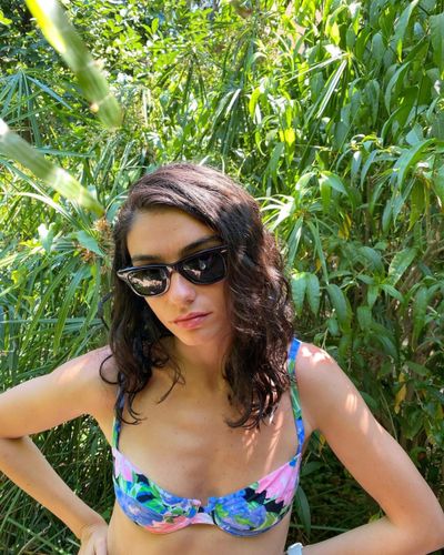 Hazar Erguclu seksi ifşa fotoğrafı 515
