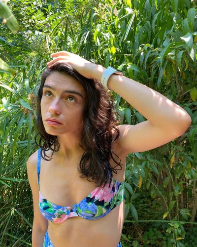Hazar Erguclu seksi ifşa fotoğrafı 533