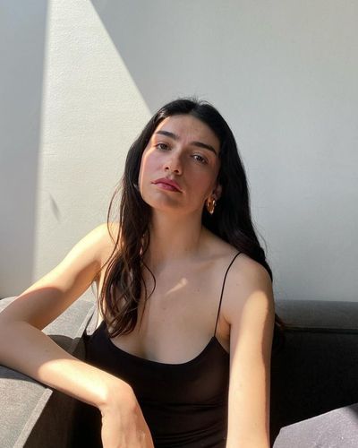 Hazar Erguclu seksi ifşa fotoğrafı 60
