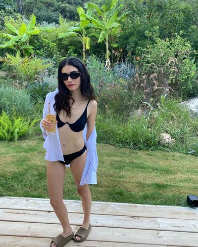Hazar Erguclu seksi ifşa fotoğrafı 62