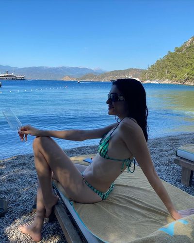 Hazar Erguclu seksi ifşa fotoğrafı 67