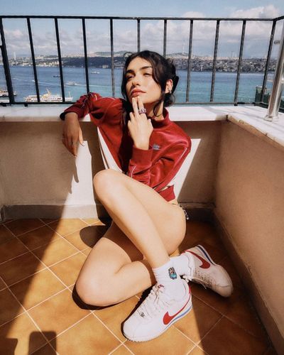 Hazar Erguclu seksi ifşa fotoğrafı 82