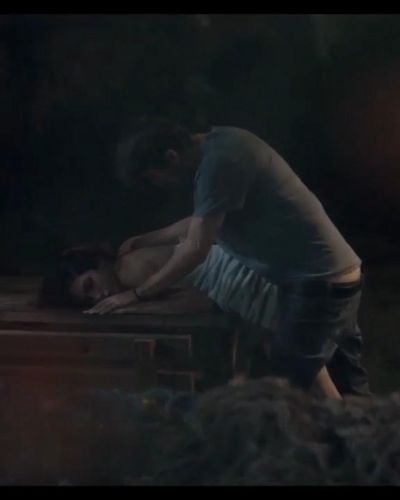 Hazar Erguclu seksi ifşa fotoğrafı 15 — Sakli (2021)