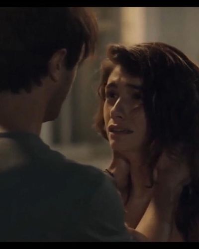 Hazar Erguclu seksi ifşa fotoğrafı 22 — Sakli (2021)