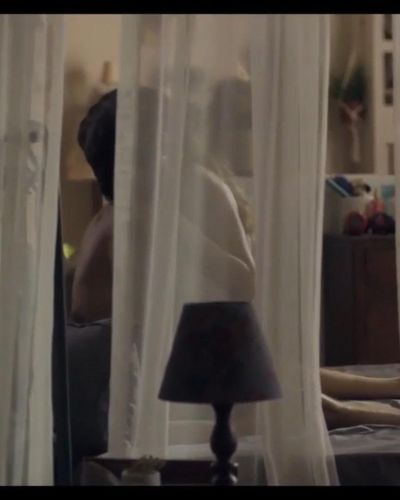 Hazar Erguclu seksi ifşa fotoğrafı 24 — Sakli (2021)