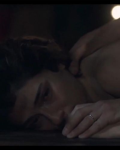 Hazar Erguclu seksi ifşa fotoğrafı 8 — Sakli (2021)