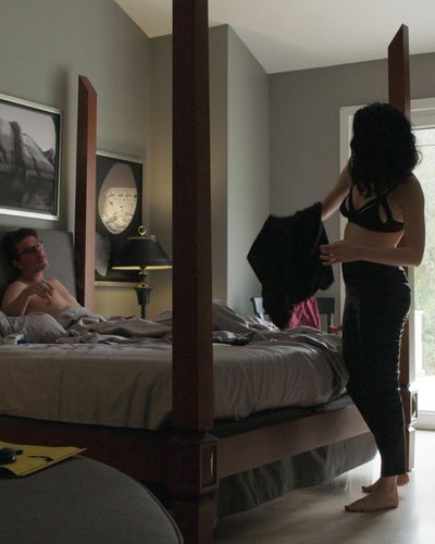 Hazar Erguclu seksi ifşa fotoğrafı 27 — The Protector (2018)