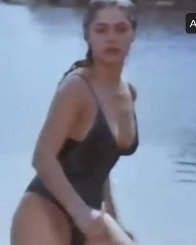 Hulya Avsar seksi ifşa fotoğrafı 66 — Dagli Guvercin (1986)