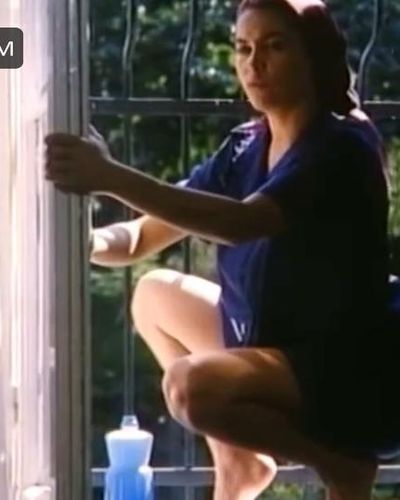 Hulya Avsar seksi ifşa fotoğrafı 24 — Fazilet (1990)