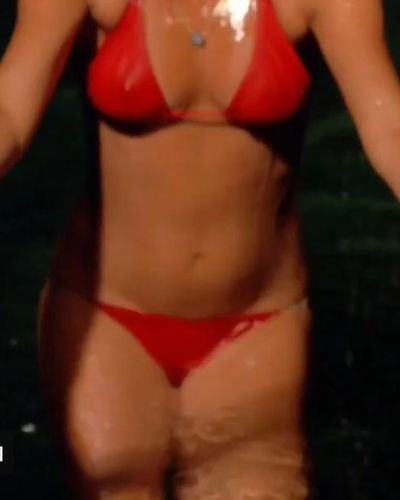 Hulya Avsar seksi ifşa fotoğrafı 115 — Haram (1983)