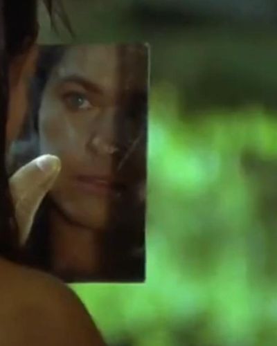 Hulya Avsar seksi ifşa fotoğrafı 17 — Hasan Boguldu (1990)