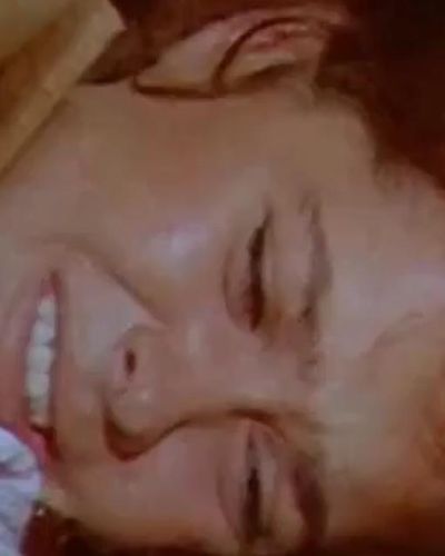 Hulya Avsar seksi ifşa fotoğrafı 76 — Olum Yolu (1985)