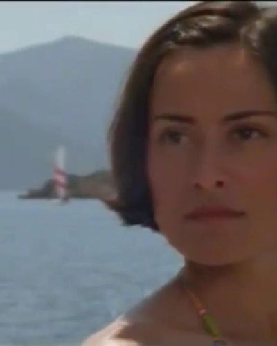 Idil Uner seksi ifşa fotoğrafı 84 — Club Der Traume: Turkei - Marmaris (2003)